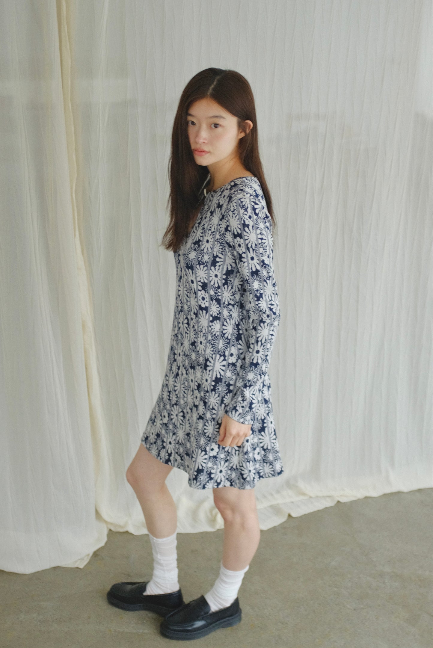 DEERTRIP | Floral Vintage | Slim Fit Midi Dress