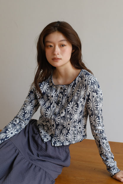 DEERTRIP | Daisy Bloom | Cropped Knit Top