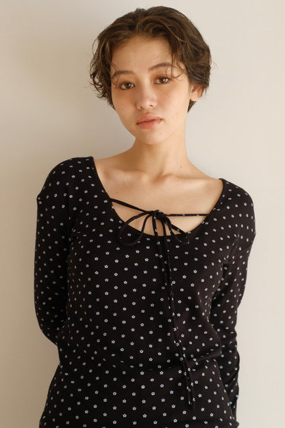 DEERTRIP | Reversible Dot | Lace Sleeve Top